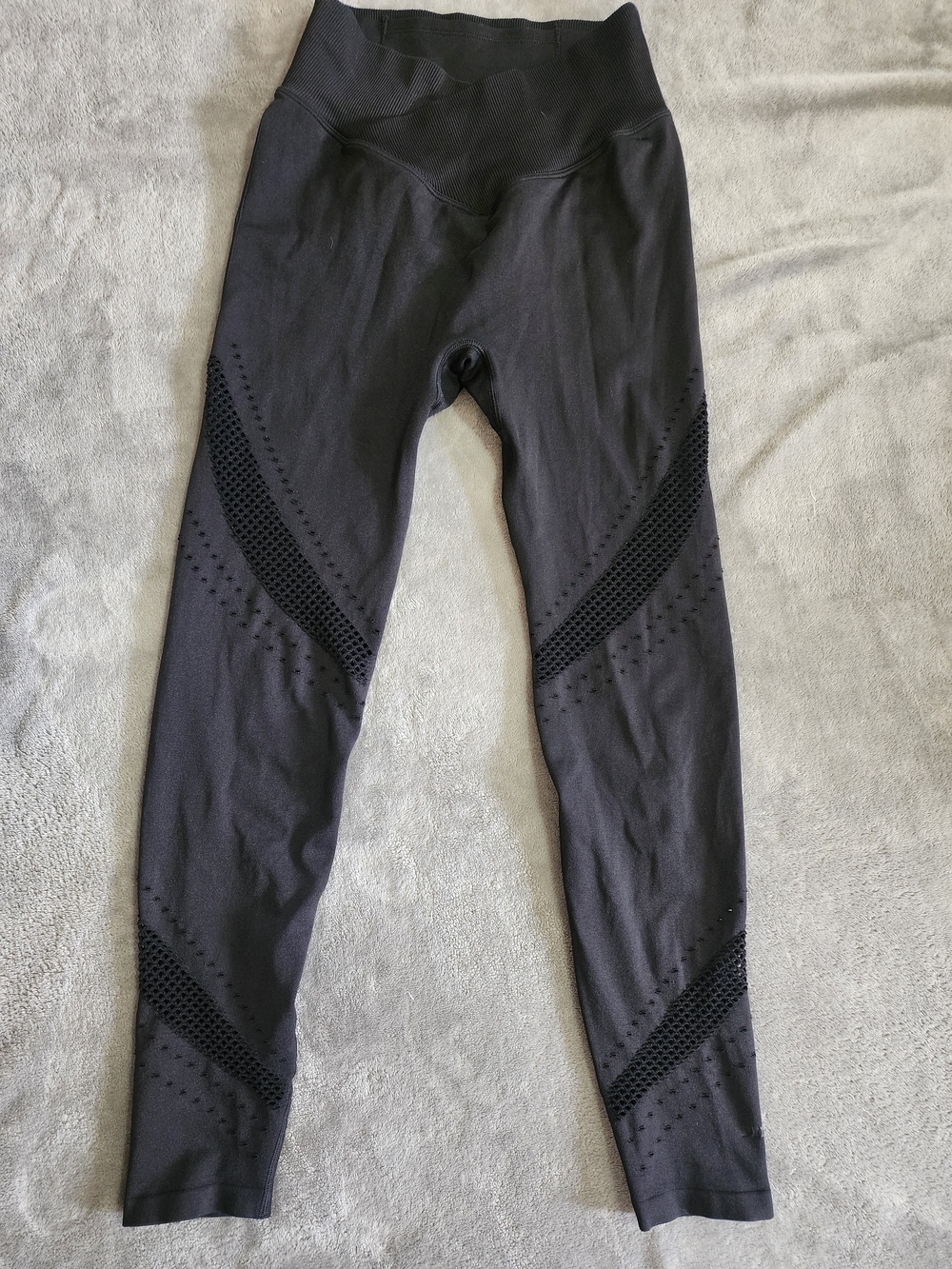 PINK Victoria’s Secret Seamless Classic Leggings Perforated Mesh Small